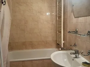 Pronájem bytu 1+kk, Praha - Žižkov, Orebitská, 26 m2