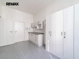 Prodej obchodního prostoru, Králíky, 5. května, 519 m2