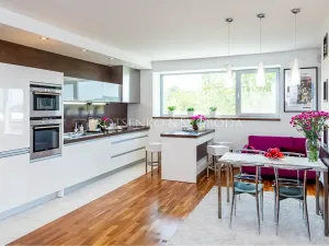 Prodej rodinného domu, Bratislava, Slovensko, 490 m2