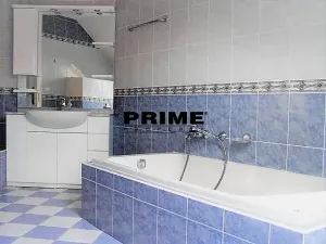 Pronájem rodinného domu, Průhonice, Pod Valem, 400 m2