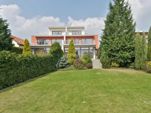 Pronájem rodinného domu, Praha - Nebušice, 360 m2