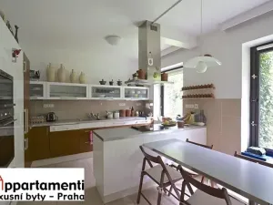 Pronájem rodinného domu, Praha - Kunratice, Ke hrádku, 417 m2