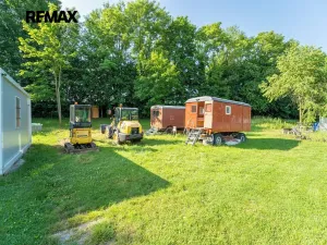 Prodej komerční nemovitosti, Chrášťany, 10917 m2