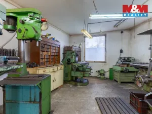 Prodej výrobních prostor, Bedihošť, Komenského, 180 m2