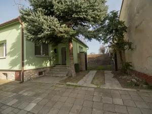 Prodej rodinného domu, Lednice, 202 m2