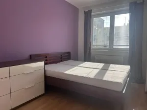 Pronájem bytu 2+kk, Praha - Řeporyje, Dělená, 57 m2