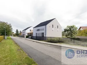 Prodej rodinného domu, Pátek, Příčná, 168 m2