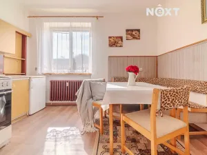 Prodej bytu 2+1, Jindřichův Hradec, Tovární, 73 m2