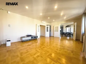 Prodej bytu 6+kk a větší, Praha - Hrdlořezy, Učňovská, 194 m2