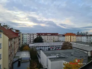 Pronájem bytu 2+kk, Hradec Králové, třída Karla IV., 70 m2