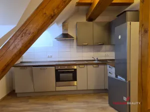 Pronájem bytu 2+kk, Hradec Králové, třída Karla IV., 70 m2