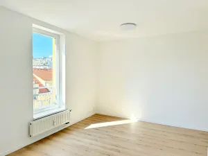 Prodej bytu 1+kk, Praha - Holešovice, Na Maninách, 26 m2
