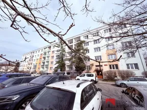 Pronájem bytu 2+1, Kralupy nad Vltavou, Dr. E. Beneše, 55 m2