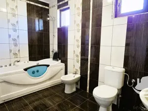 Prodej rodinného domu, Karnobat, Bulharsko, 206 m2