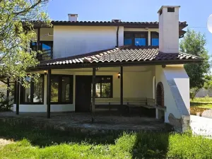 Prodej rodinného domu, Karnobat, Bulharsko, 206 m2