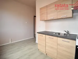 Pronájem bytu 2+1, Kadaň, Chomutovská, 56 m2