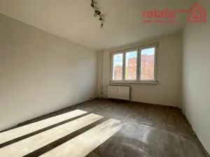 Pronájem bytu 2+1, Chomutov, Zahradní, 51 m2