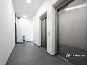 Prodej bytu 2+kk, Praha - Vysočany, Oktábcových, 72 m2