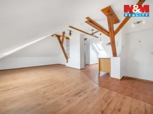 Prodej bytu 1+kk, Mníšek pod Brdy, 5. května, 55 m2