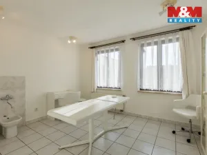Prodej obchodního prostoru, Postoloprty, Marxovo náměstí, 440 m2