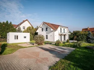 Prodej rodinného domu, Dolní Břežany, Na Zálepech, 150 m2