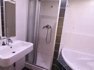 Pronájem bytu 3+kk, Praha - Záběhlice, Mattioliho, 82 m2