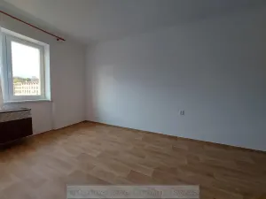 Pronájem bytu 1+kk, Praha - Vysočany, Kolbenova, 30 m2