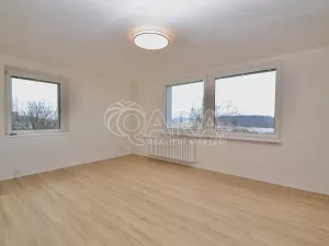 Pronájem bytu 1+1, Praha - Hloubětín, Kukelská, 43 m2