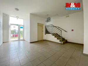 Pronájem bytu 1+kk, Lovosice, Osvoboditelů, 39 m2