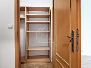 Pronájem bytu 1+kk, Praha - Prosek, Na vyhlídce, 37 m2