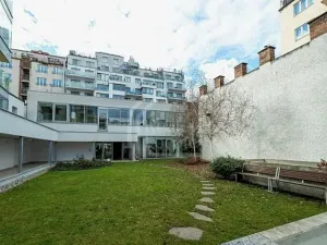 Pronájem bytu 4+kk, Praha - Holešovice, Komunardů, 196 m2