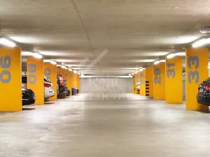 Pronájem garážového stání, Praha - Modřany, Mezi vodami, 12 m2