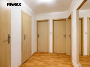Pronájem bytu 4+kk, Praha - Libeň, Na hájku, 75 m2