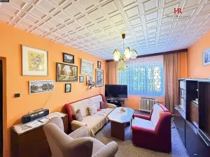 Prodej bytu 2+1, Praha - Malešice, Ovčárská, 52 m2