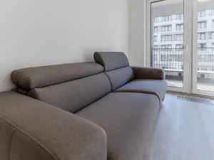 Pronájem bytu 1+kk, Praha - Hloubětín, Poděbradská, 33 m2