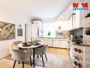 Prodej rodinného domu, Loučim, 300 m2