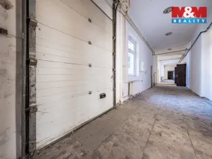 Prodej výrobních prostor, Načeradec, Zámecké náměstí, 1800 m2