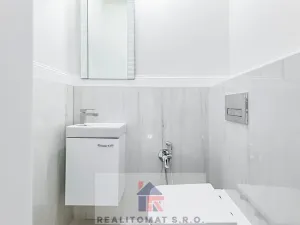 Pronájem rodinného domu, Praha - Komořany, Pod lesem, 127 m2