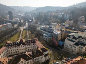 Pronájem obchodního prostoru, Karlovy Vary, T. G. Masaryka, 269 m2