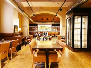 Pronájem restaurace, Praha - Smíchov, Na Václavce, 250 m2