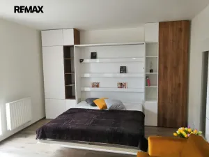 Pronájem bytu 1+kk, Praha - Letňany, Miroslava Hajna, 43 m2