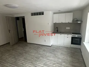 Pronájem bytu 1+kk, Benešov nad Ploučnicí, Nádražní, 27 m2
