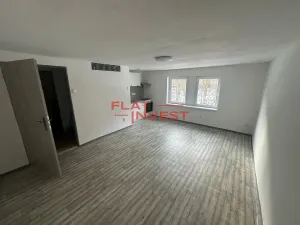 Pronájem bytu 1+kk, Benešov nad Ploučnicí, Nádražní, 27 m2