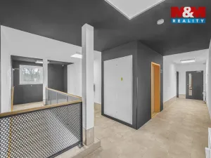 Pronájem bytu 1+kk, Praha - Vysočany, 17 m2