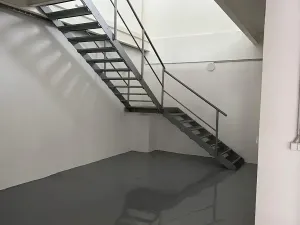 Pronájem skladu, Ostrov, 330 m2