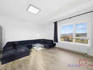 Pronájem bytu 3+kk, Karlovy Vary, Dubová, 83 m2