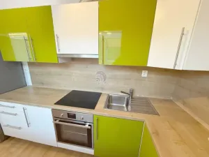 Pronájem bytu 2+kk, Praha - Hloubětín, Slévačská, 46 m2