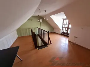 Pronájem kanceláře, Plzeň, Pražská, 162 m2