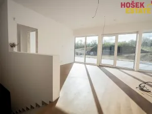 Prodej rodinného domu, Holubice, 197 m2