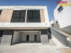 Prodej rodinného domu, Holubice, 197 m2